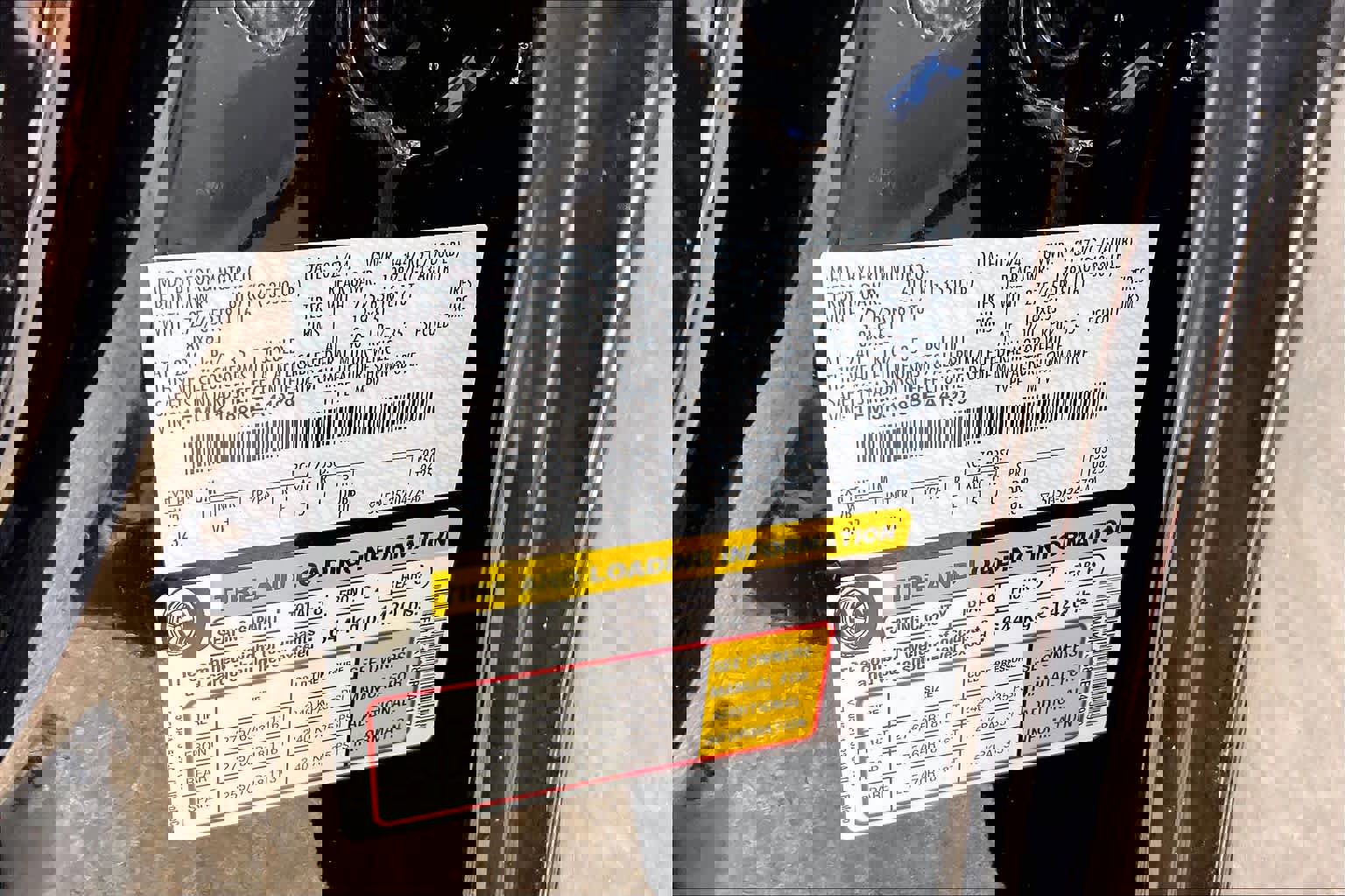 Used 2024 Ford Expedition Max XLT image 33