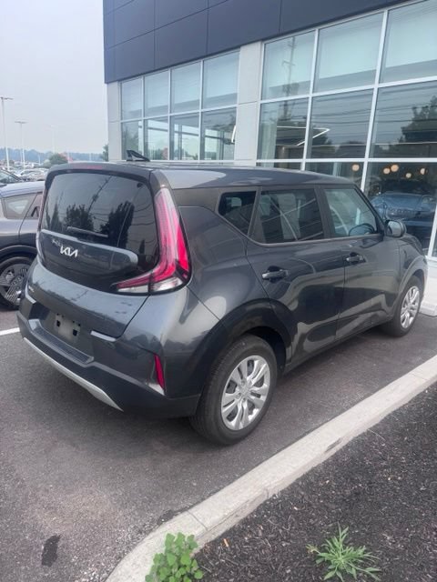 Certified 2024 Kia Soul LX FWD image 4