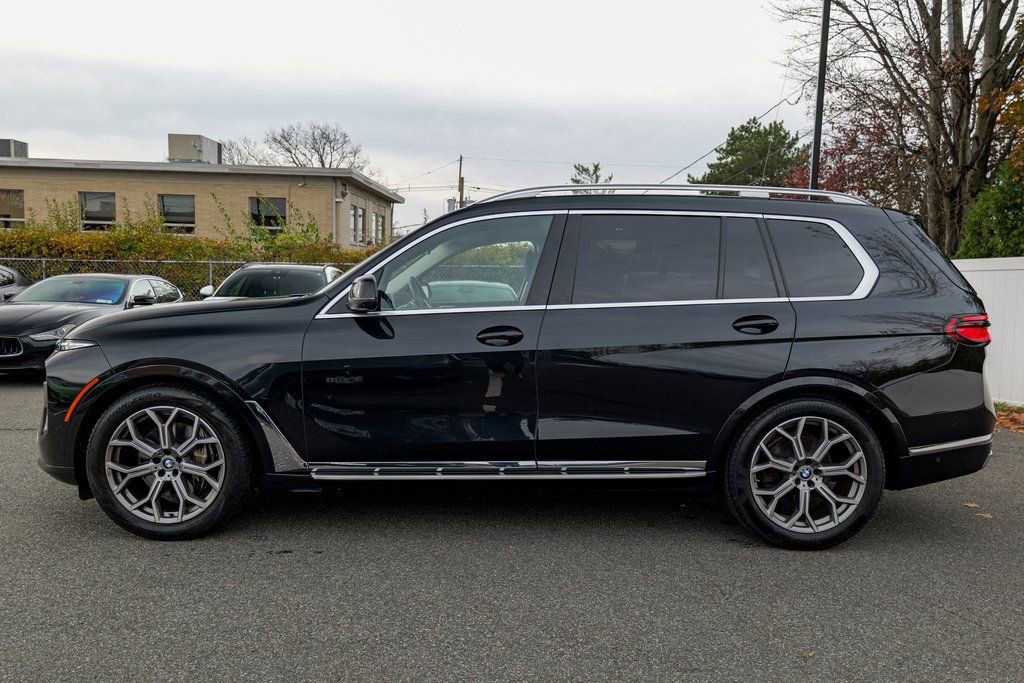 Used 2024 BMW X7 xDrive40i image 4