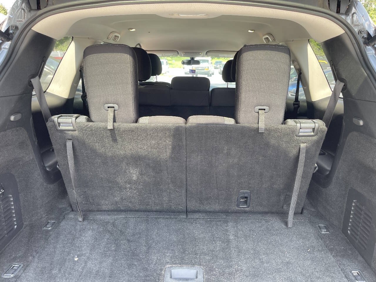 Used 2019 Nissan Pathfinder S AWD/4WD image 24