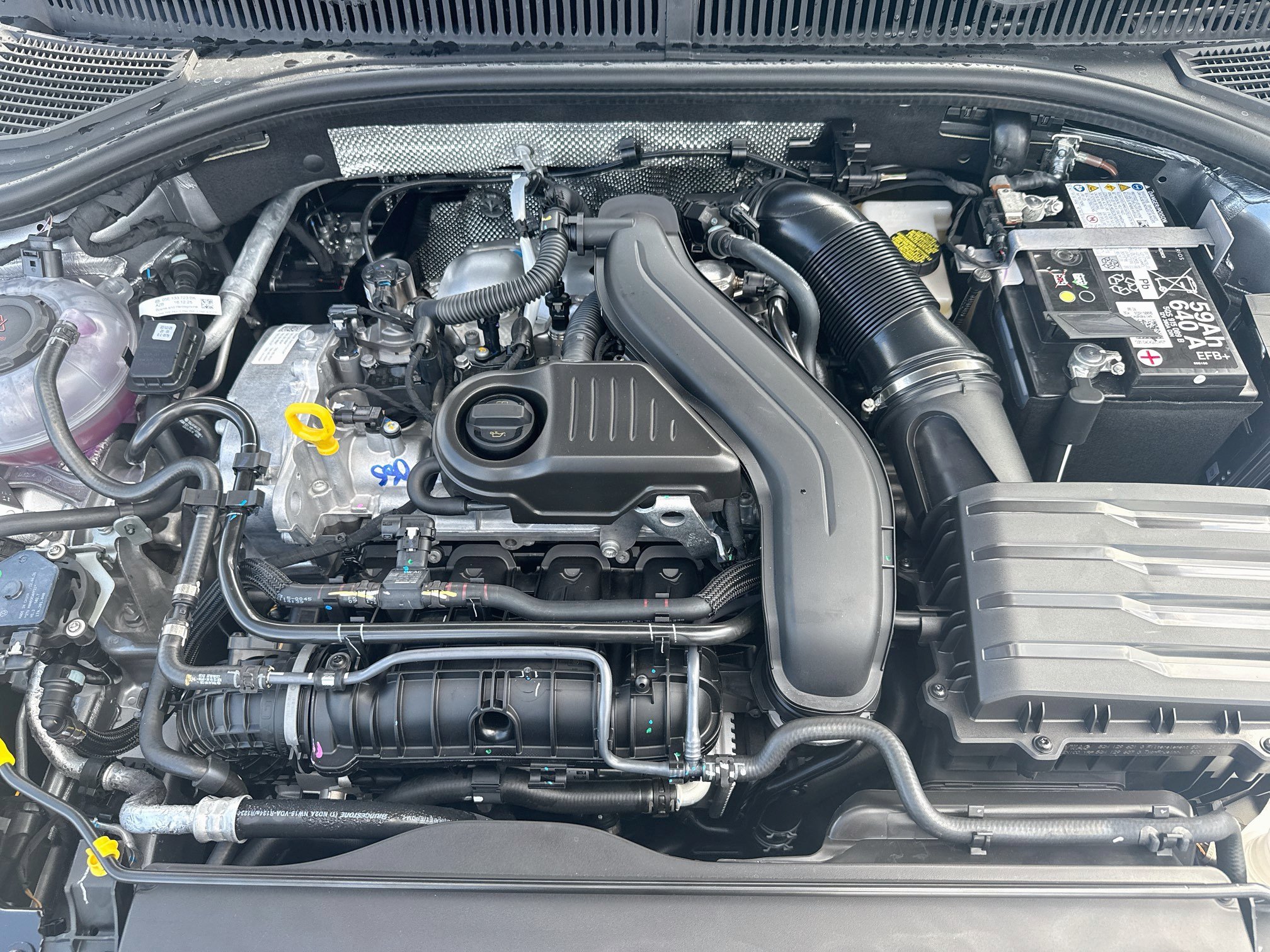 New 2027 Volkswagen Jetta SE FWD image 24