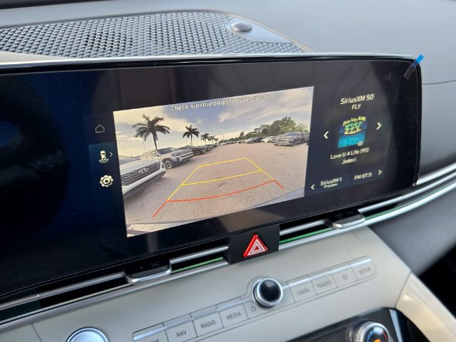 New 2026 Hyundai Elantra Limited FWD image 10