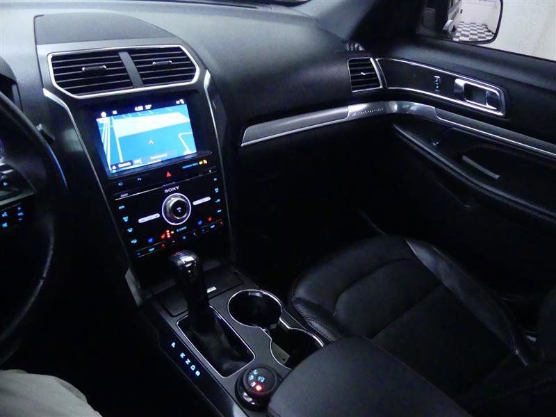 Used 2018 Ford Explorer Sport w/ Equipment Group 401A image 16