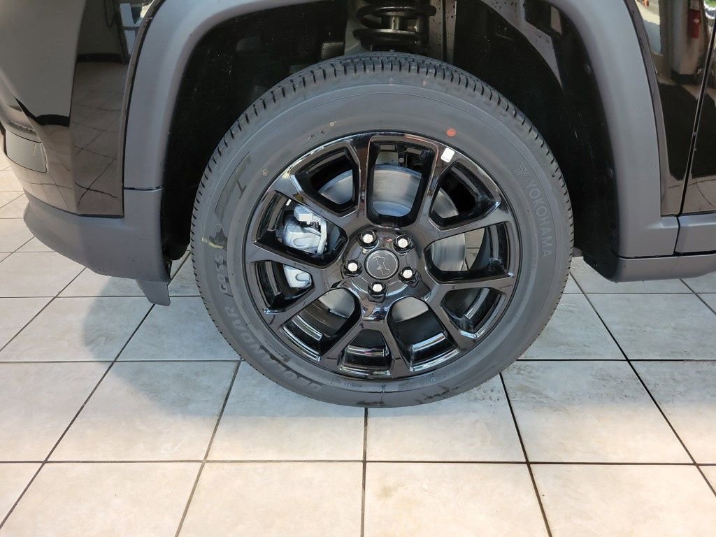 New 2025 Jeep Compass Latitude w/ Convenience Group image 23