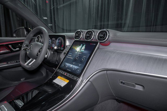 Certified 2026 Mercedes-Benz GLC 350e 4MATIC image 14