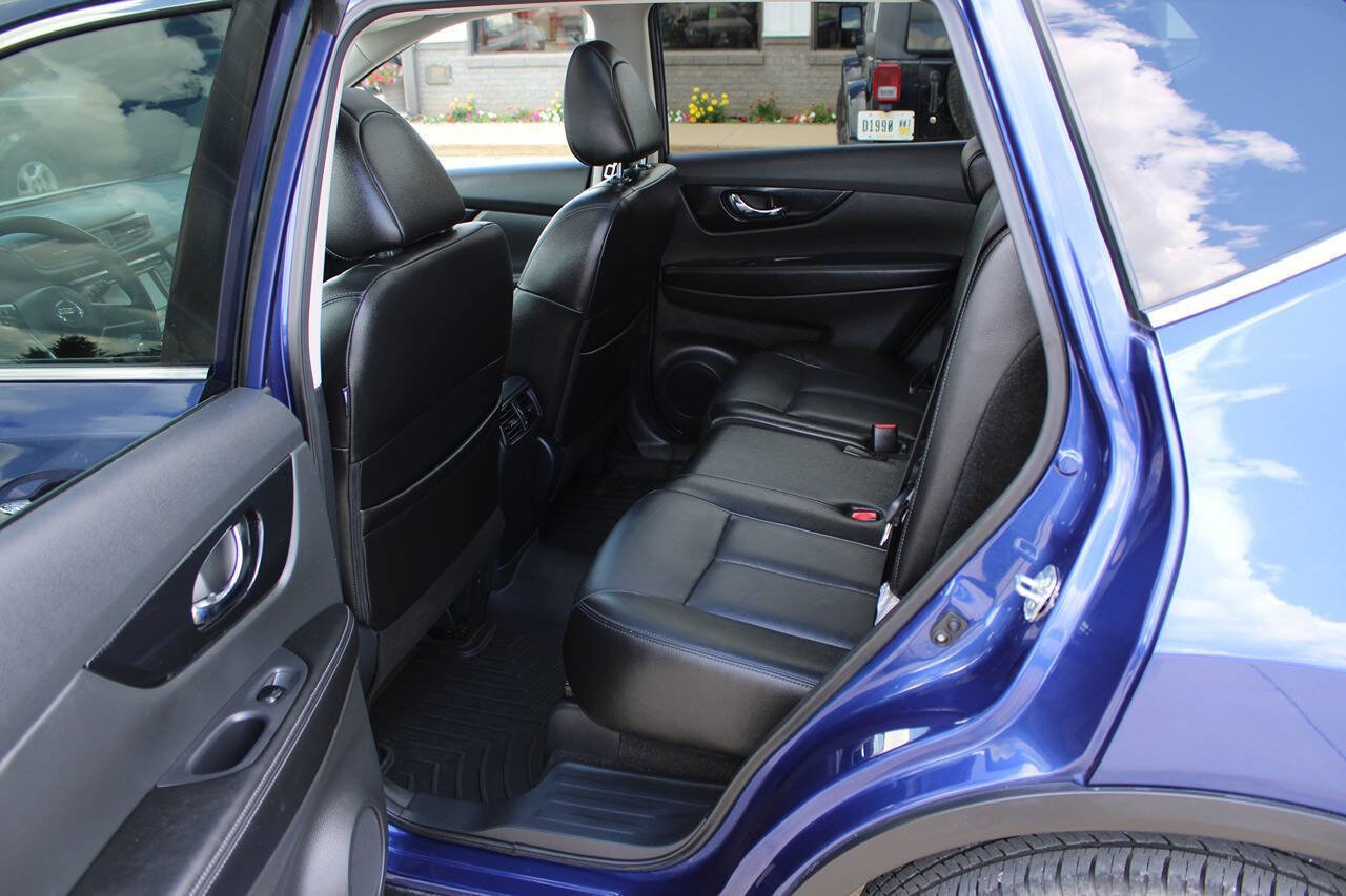 Used 2019 Nissan Rogue SL w/ Premium Package AWD/4WD image 9