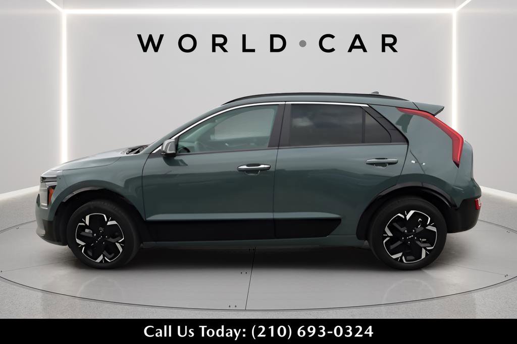Certified 2024 Kia Niro Wave FWD image 4