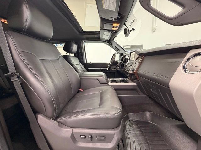 Used 2015 Ford F250 Lariat w/ Lariat Ultimate Package AWD/4WD image 19