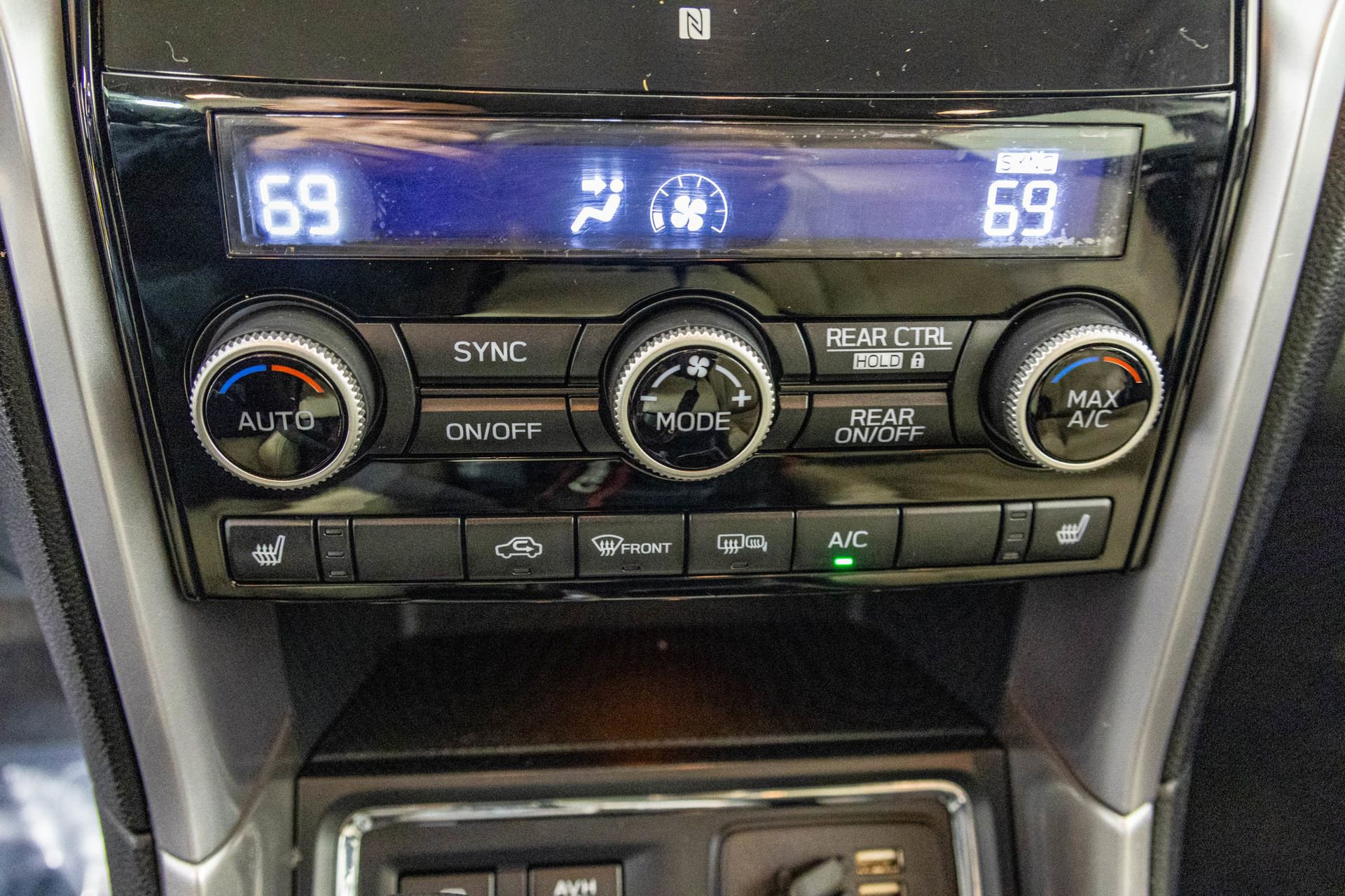 Used 2022 Subaru Ascent Premium w/ Convenience Package image 26