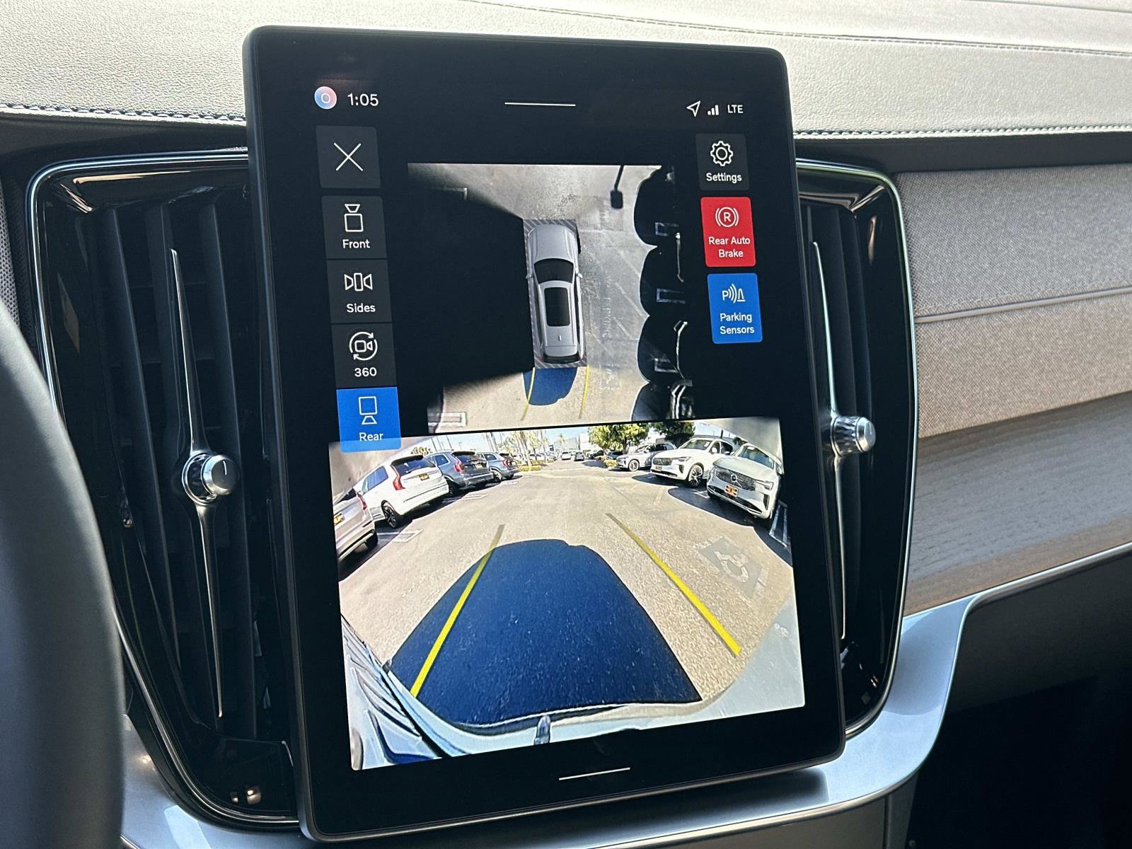 Certified 2026 Volvo XC90 B6 Ultra w/ Protection Package image 13