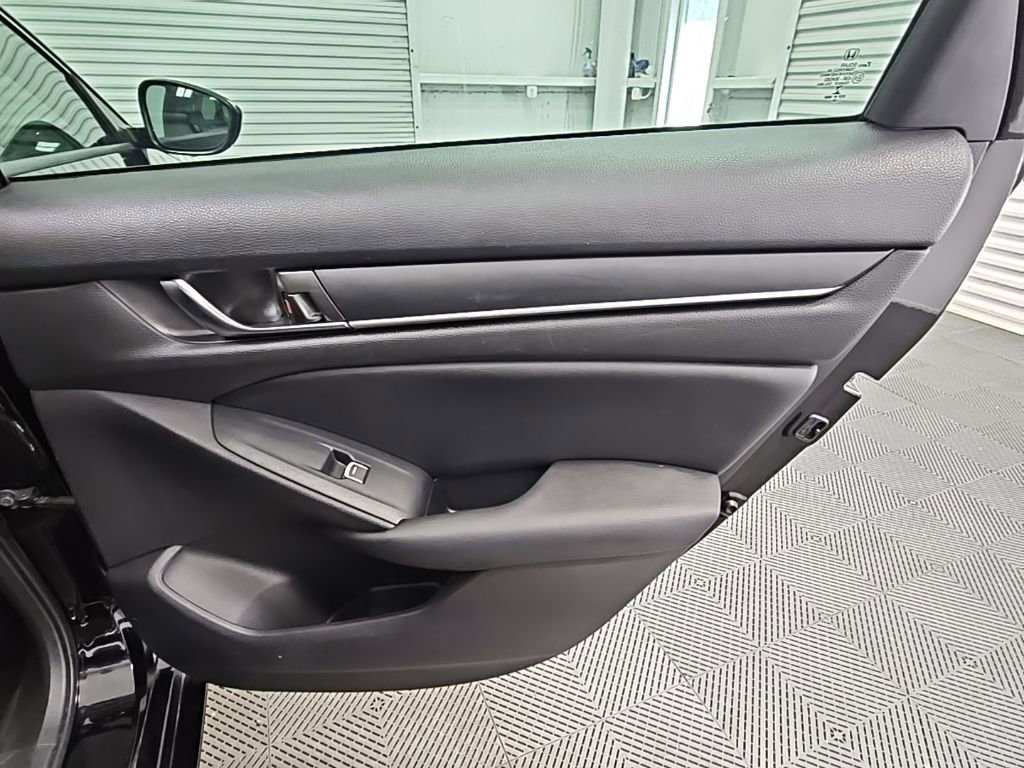 Used 2022 Honda Accord Sport image 35