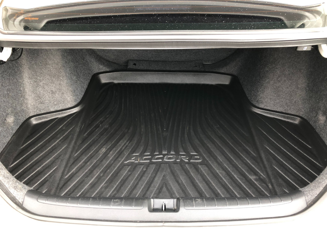 Used 2019 Honda Accord LX image 24