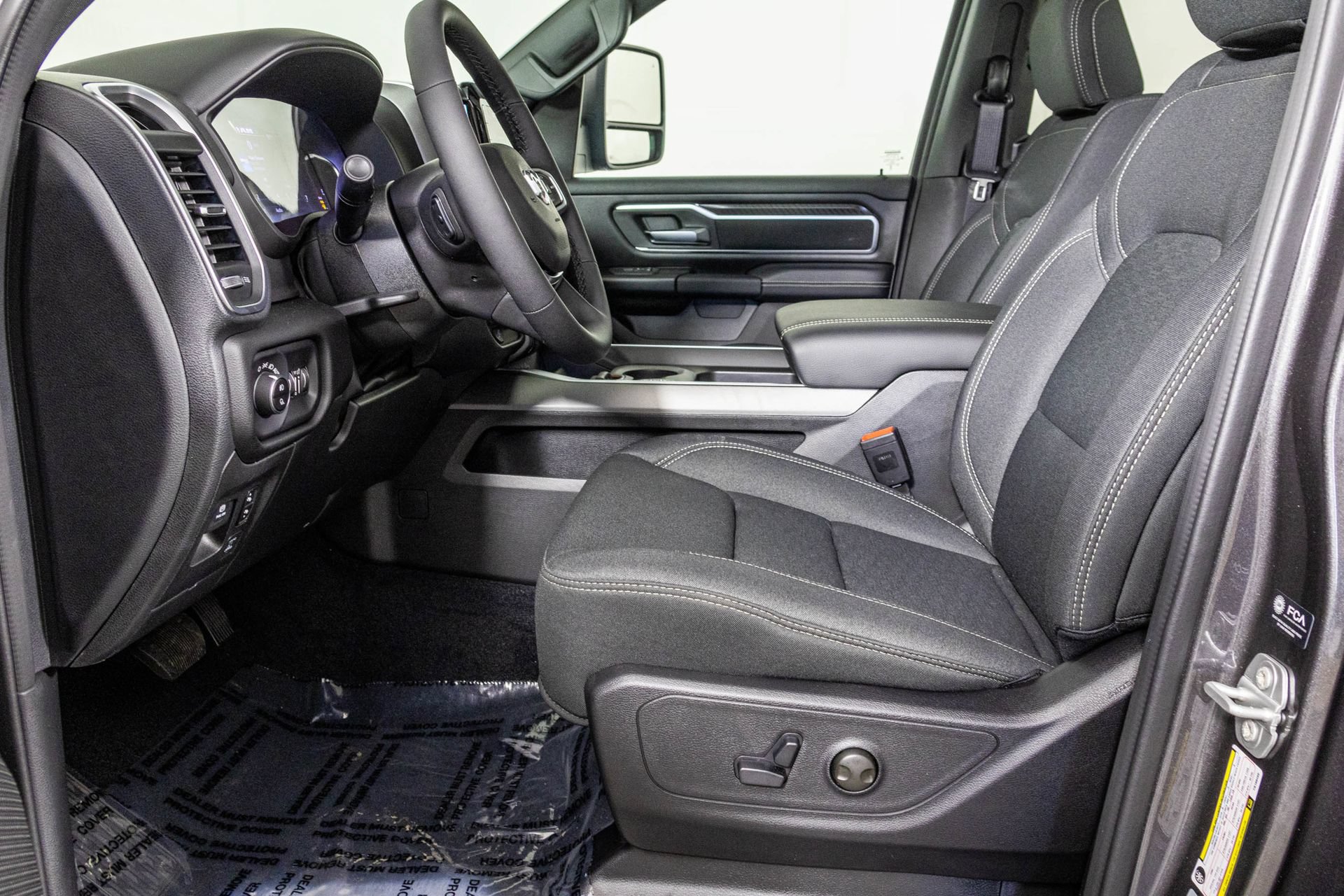 New 2026 RAM 1500 Big Horn AWD/4WD image 24