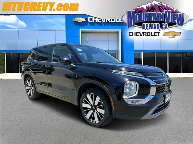 Used 2025 Mitsubishi Outlander SE AWD/4WD image 1