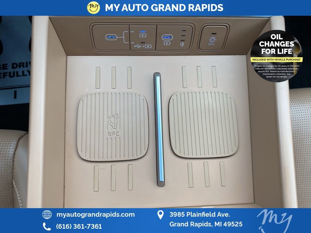 Used 2025 Hyundai Santa Fe Limited image 15