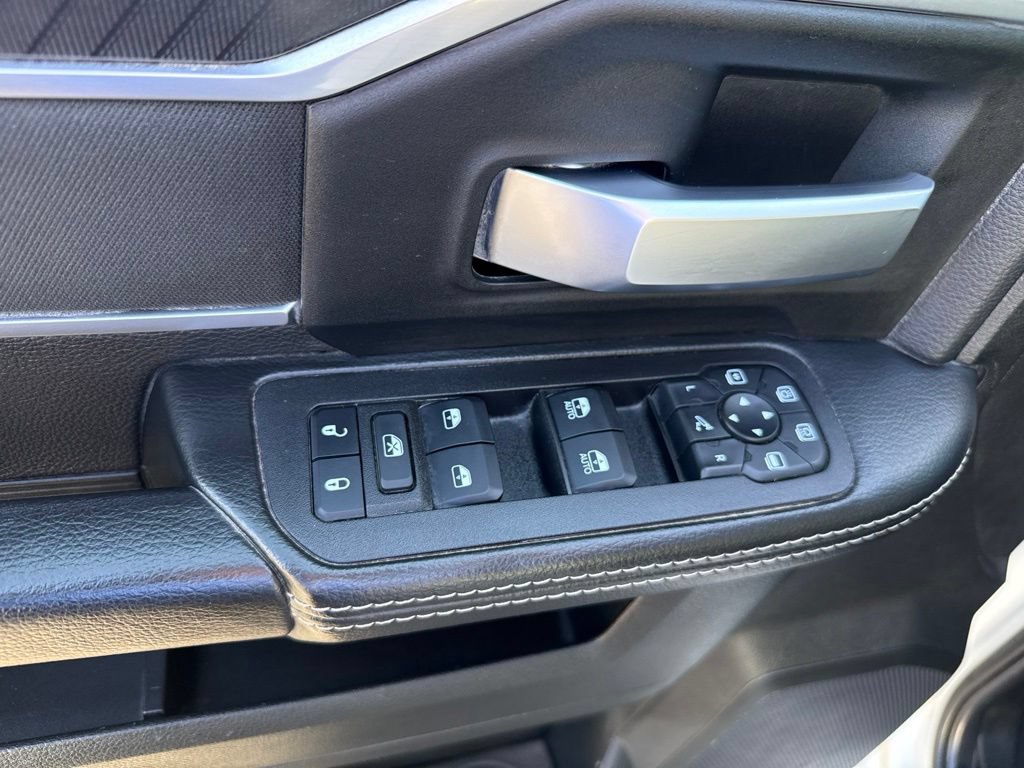 Used 2025 RAM 2500 Big Horn AWD/4WD image 13