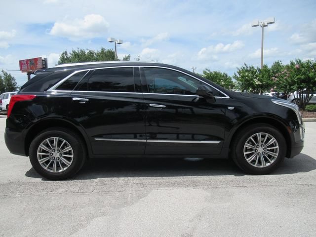 Used 2018 Cadillac XT5 Luxury w/ Driver Awareness Package AWD/4WD image 2