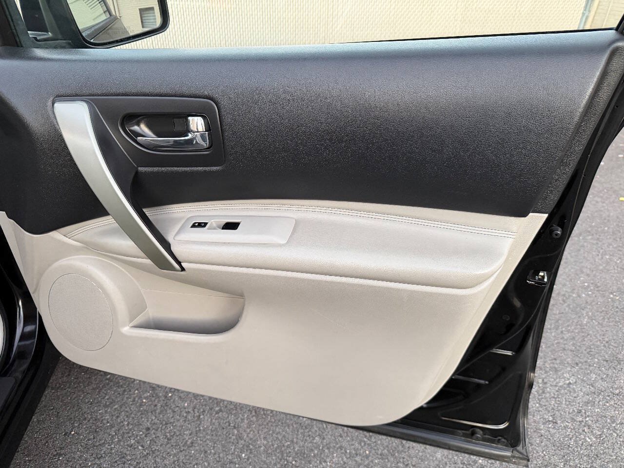 Used 2013 Nissan Rogue SL AWD/4WD image 14