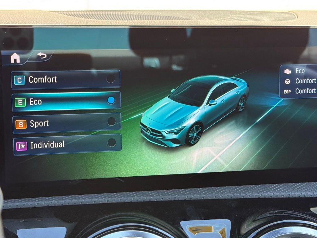 Used 2025 Mercedes-Benz CLA 250 4MATIC image 10