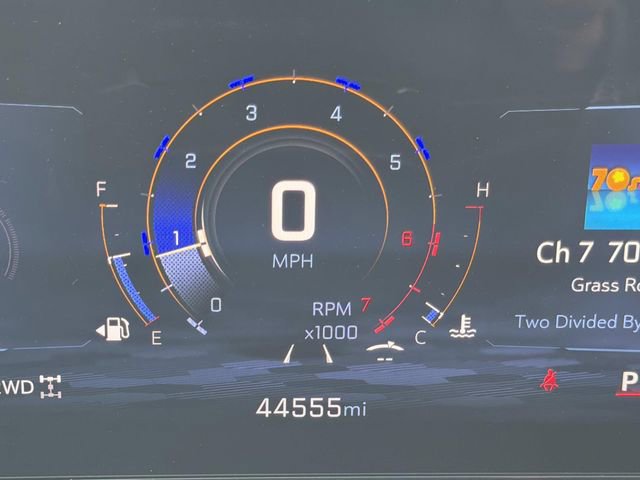 Used 2025 Chevrolet Traverse LT image 22