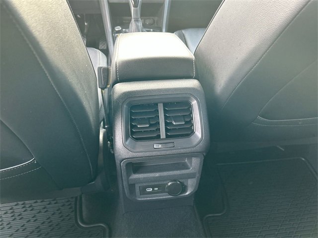 Used 2022 Volkswagen Tiguan SE image 20