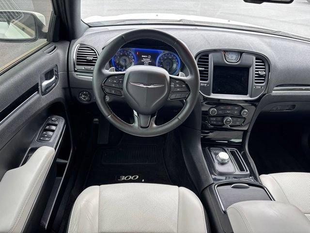 Used 2017 Chrysler 300 S w/ 300S Premium Group 2 RWD image 18