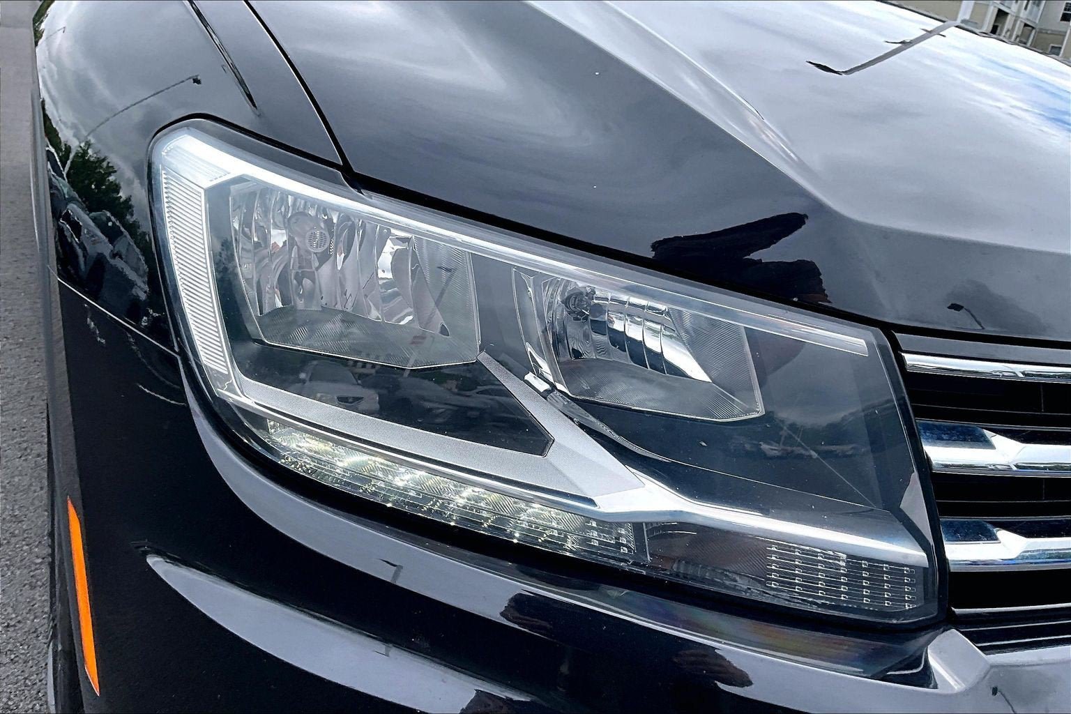 Used 2019 Volkswagen Tiguan SE AWD/4WD image 25
