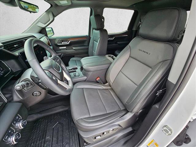 Used 2024 GMC Sierra 1500 Denali w/ Denali Reserve Package AWD/4WD image 17