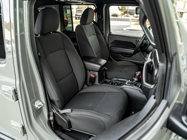 Used 2022 Jeep Wrangler Unlimited Sport image 26