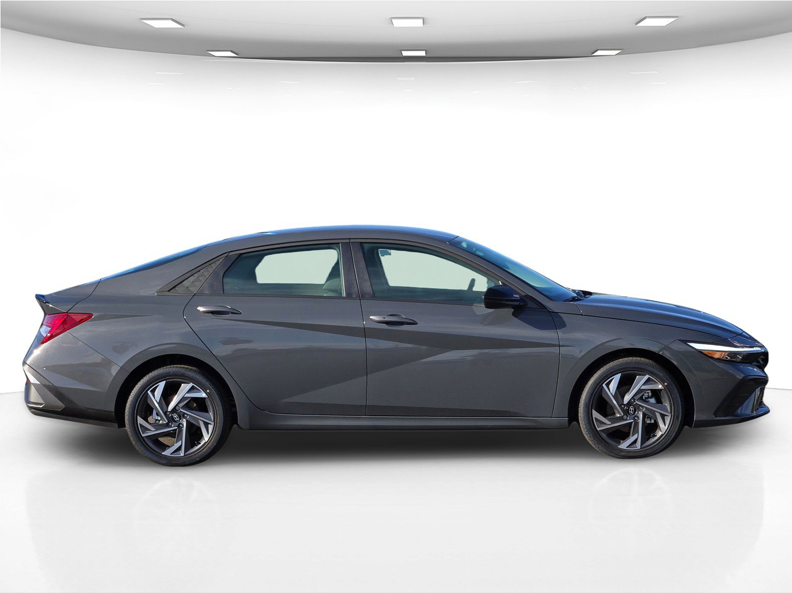 New 2025 Hyundai Elantra SEL image 9