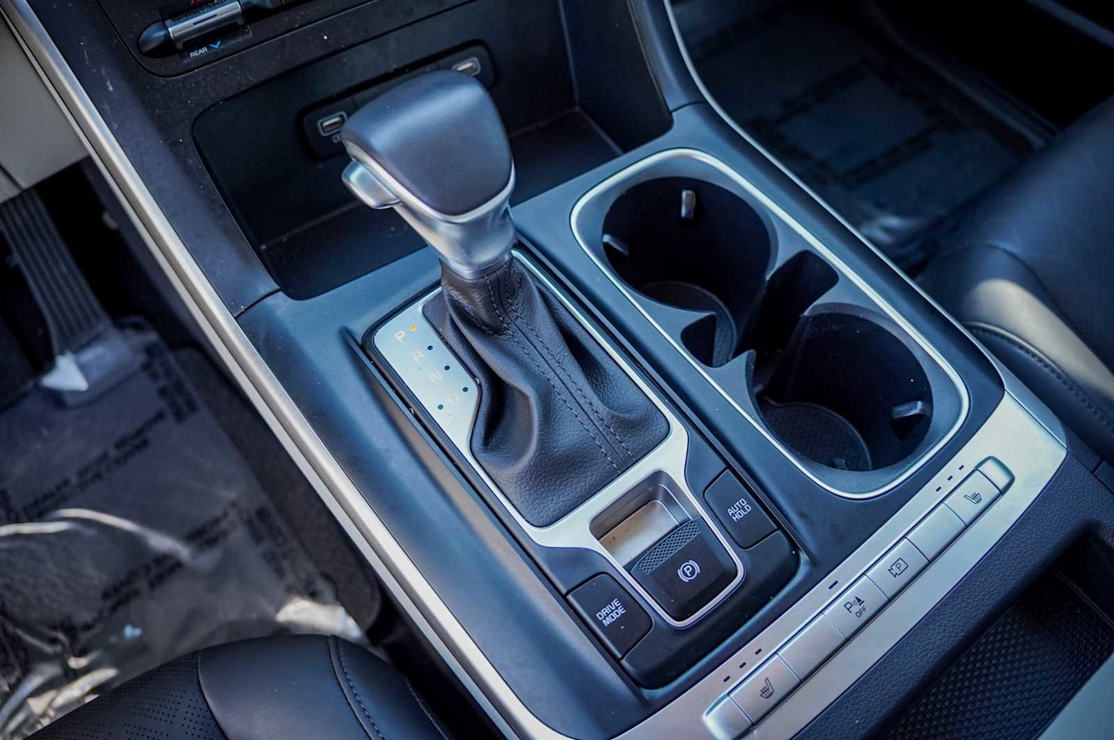 Certified 2024 Kia Carnival LX image 18