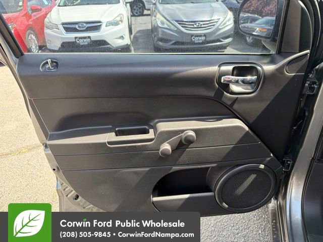 Used 2014 Jeep Compass Sport FWD image 12