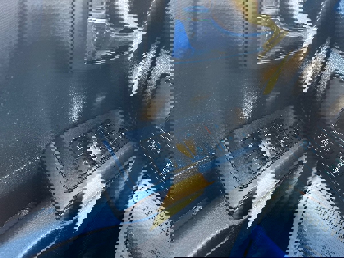 Used 2016 Toyota Tacoma TRD Sport image 23