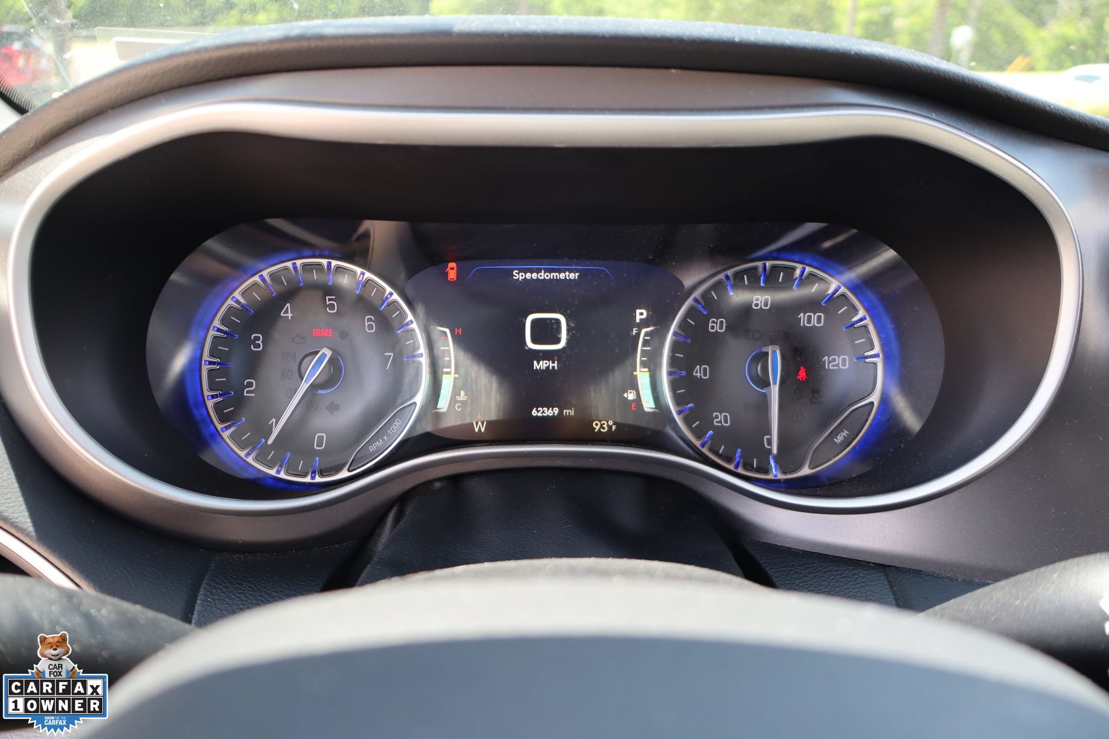 Used 2023 Chrysler Pacifica Touring-L FWD image 18