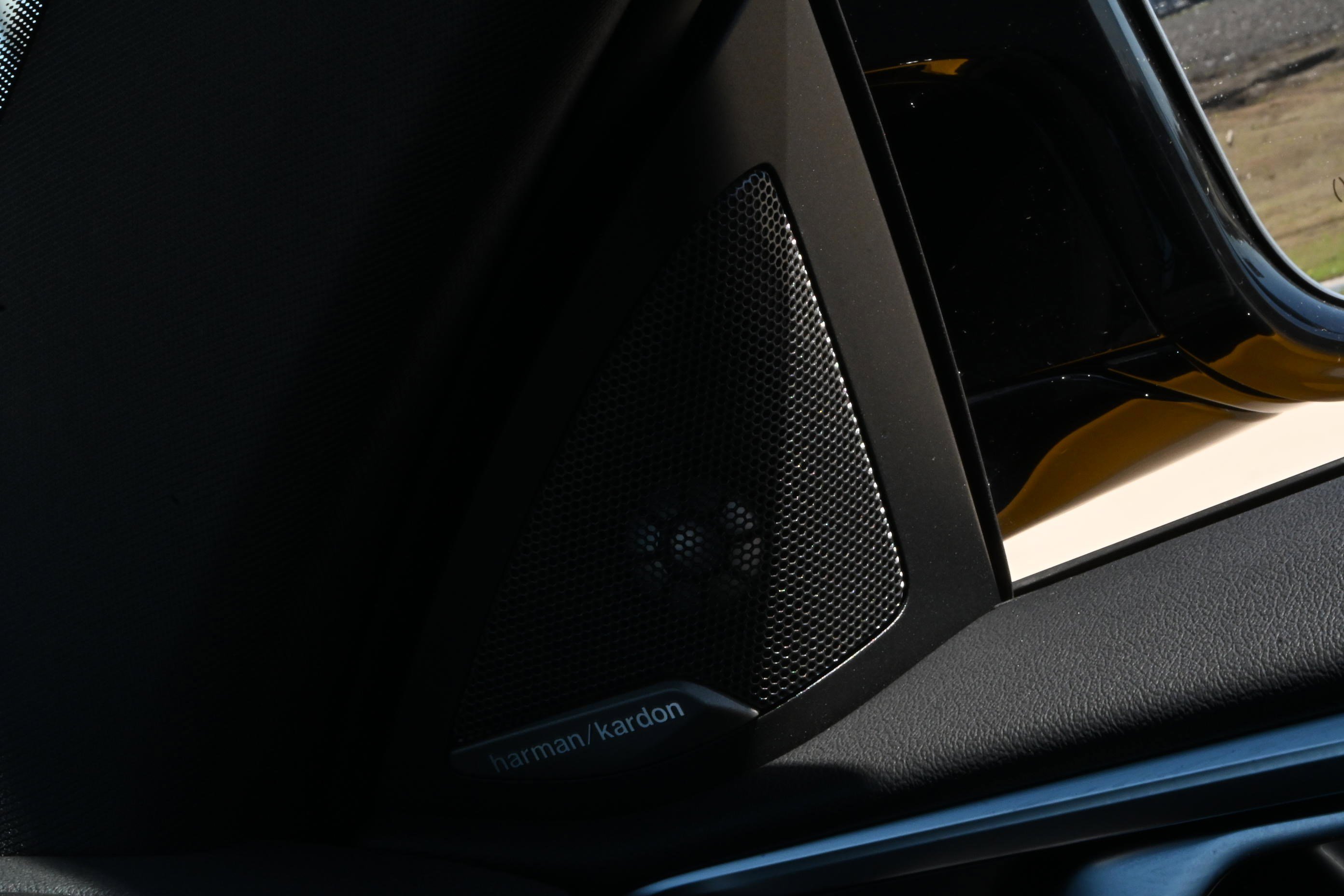 Used 2024 BMW M4 Competition w/ Executive Package image 26