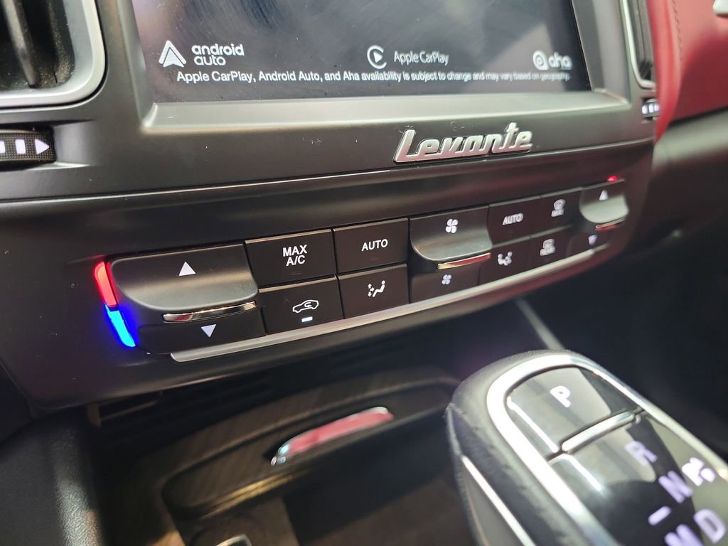 Used 2020 Maserati Levante image 30