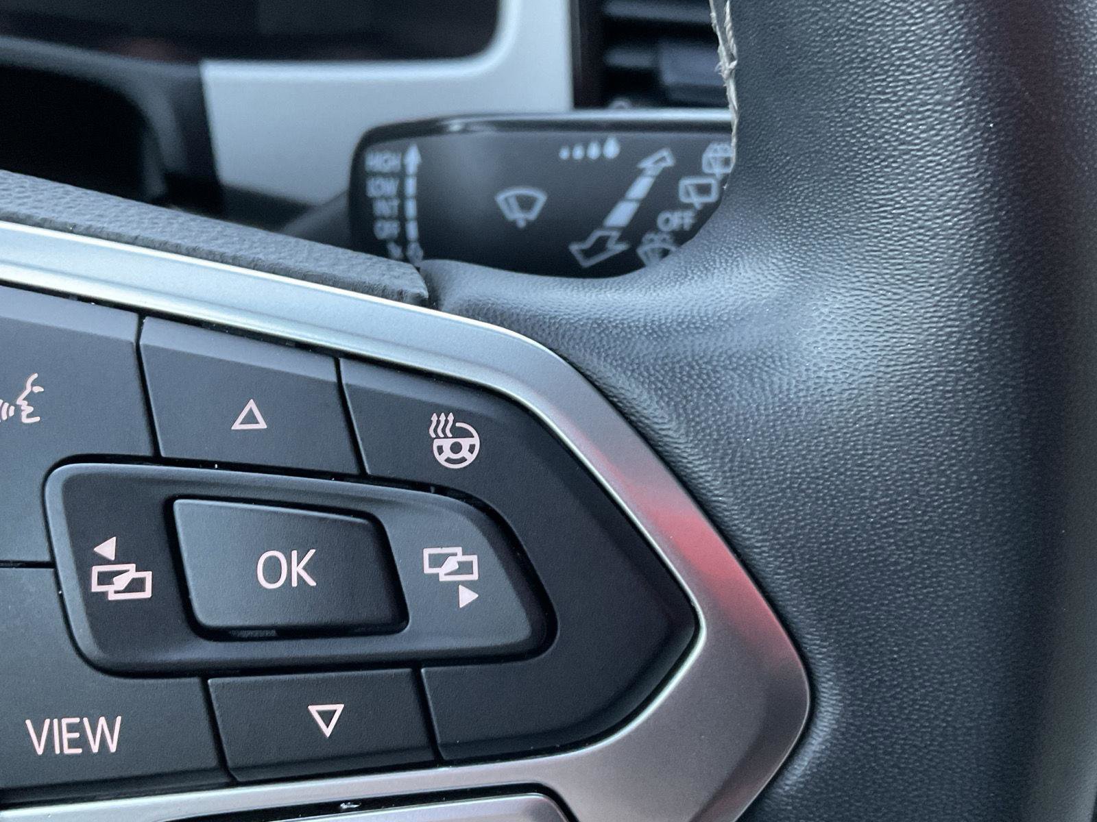 Used 2022 Volkswagen Atlas SEL image 25