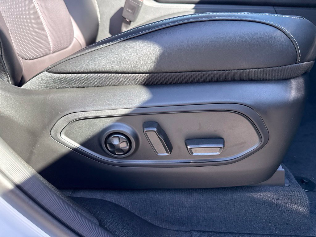 New 2027 Jeep Grand Cherokee Limited AWD/4WD image 11