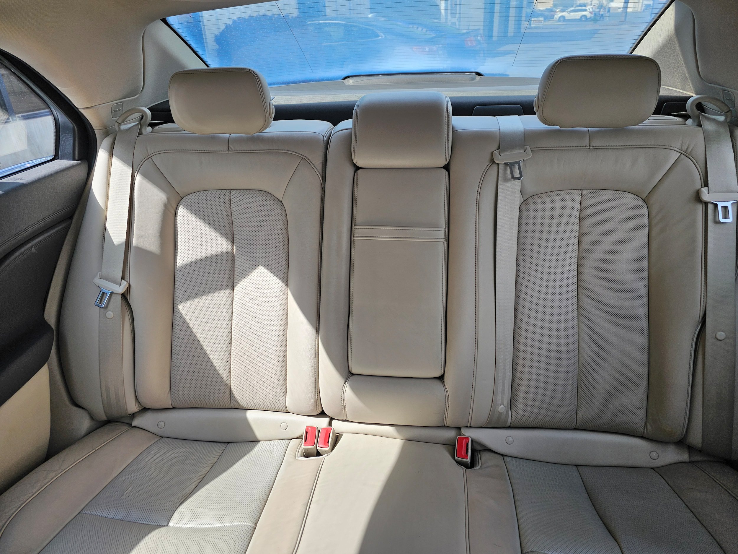 Used 2017 Lincoln Continental Select FWD image 16