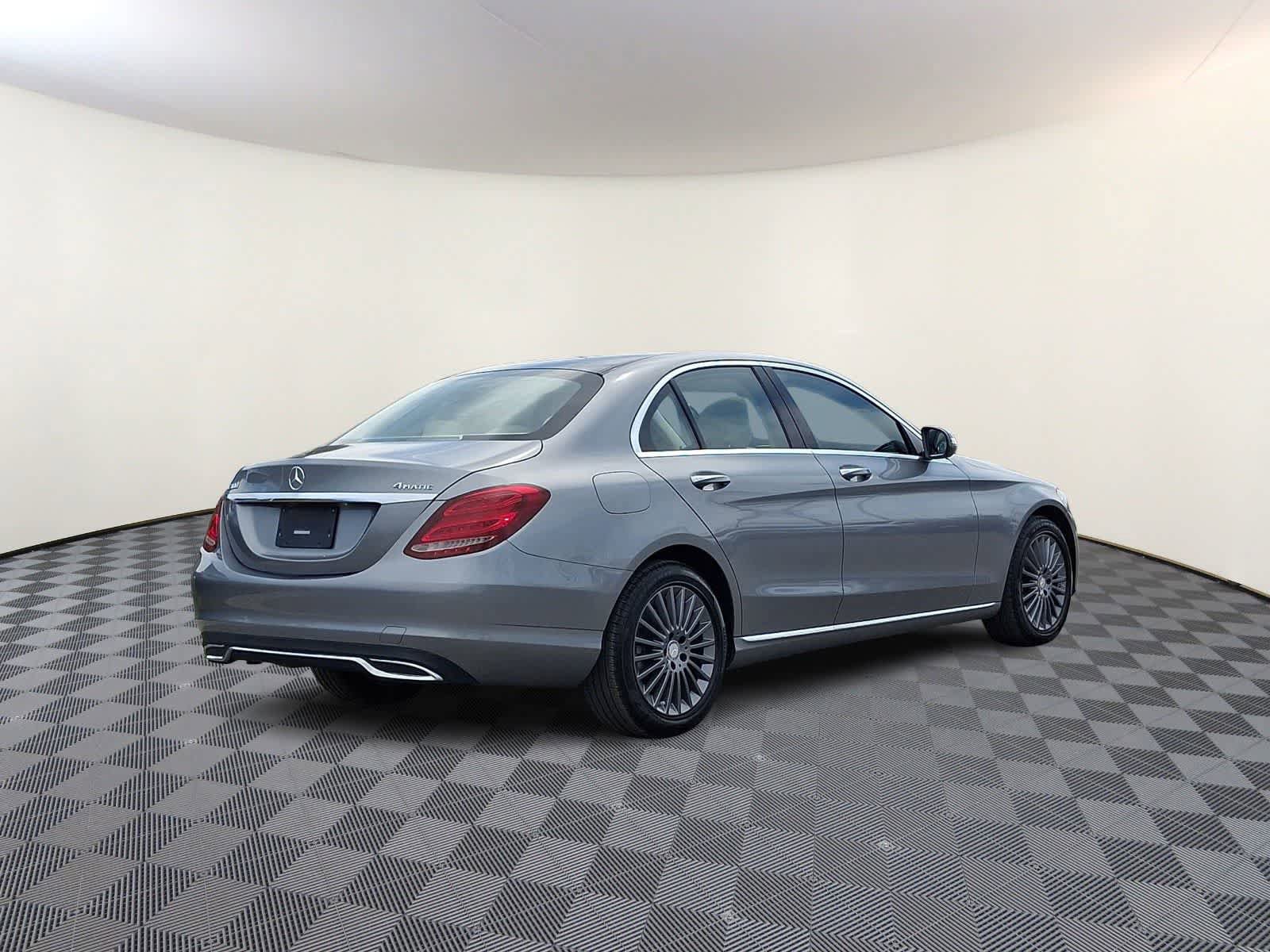 Used 2016 Mercedes-Benz C 300 4MATIC Sedan image 5