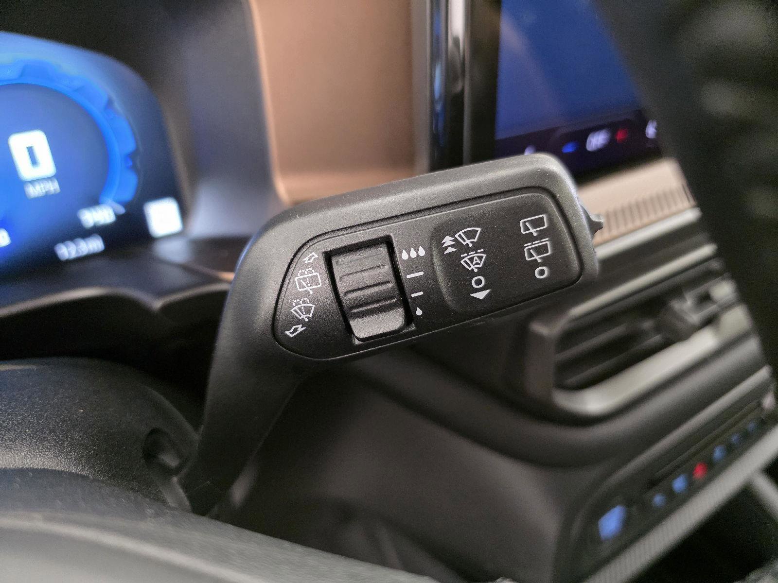 Used 2025 Ford Bronco Sport Outer Banks w/ Outer Banks Tech Package+ image 29