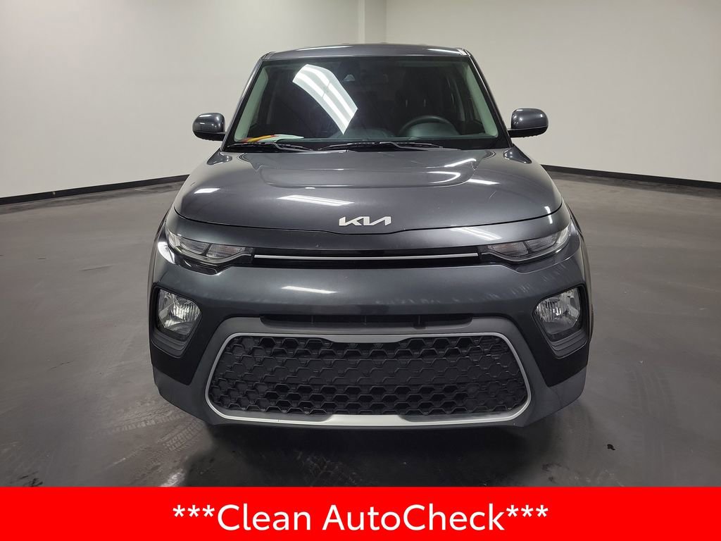 Used 2022 Kia Soul LX w/ Technology Package image 3