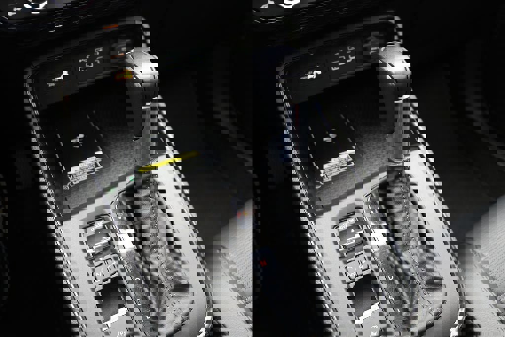 Used 2025 Honda CR-V EX-L image 24