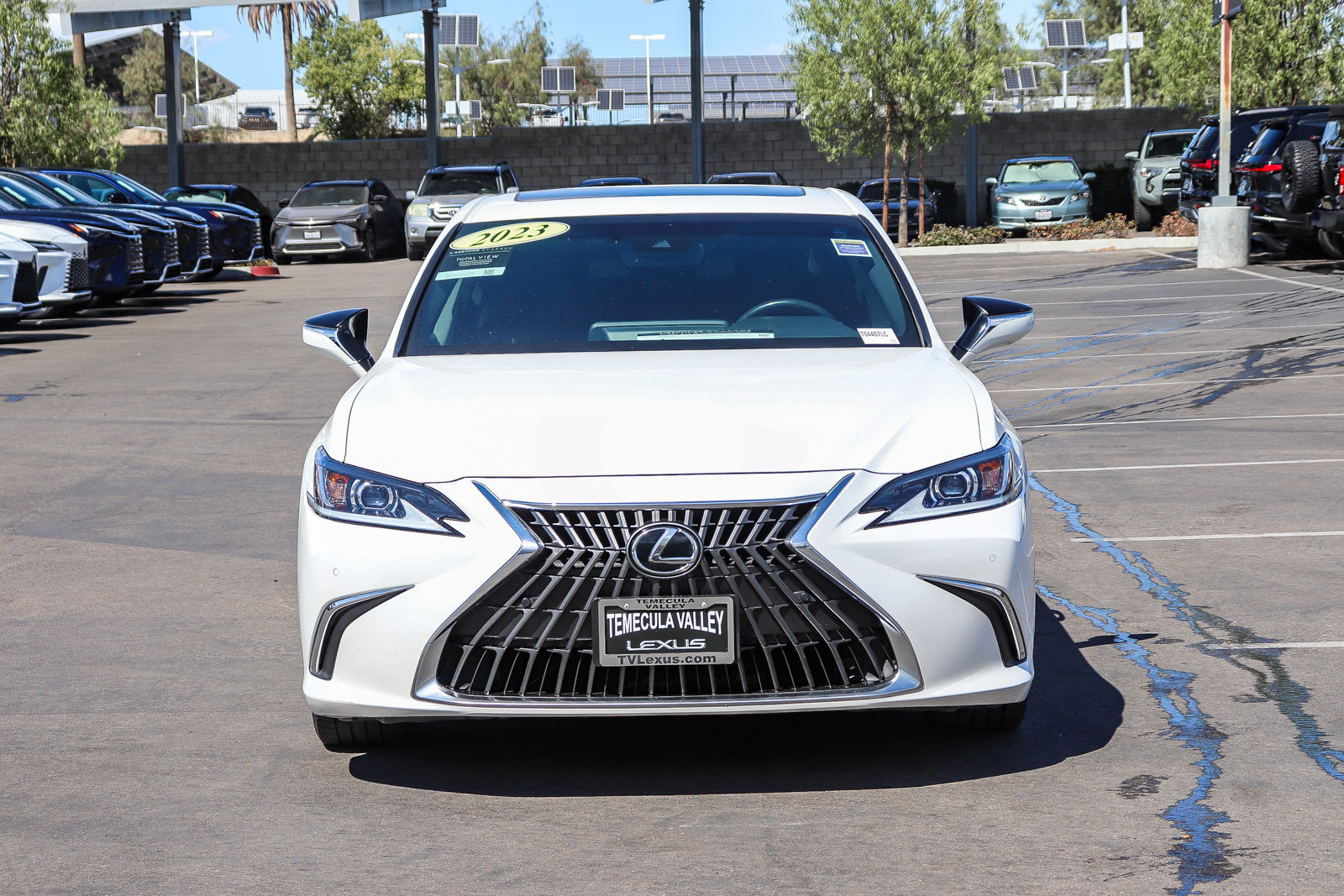 Certified 2023 Lexus ES 350 w/ Accessory Package (Z1) FWD image 2