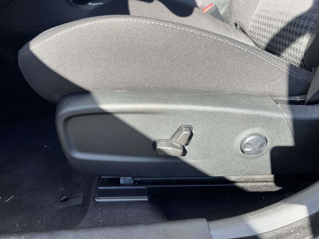 Certified 2022 Dodge Charger GT w/ Navigation & Travel Group image 22