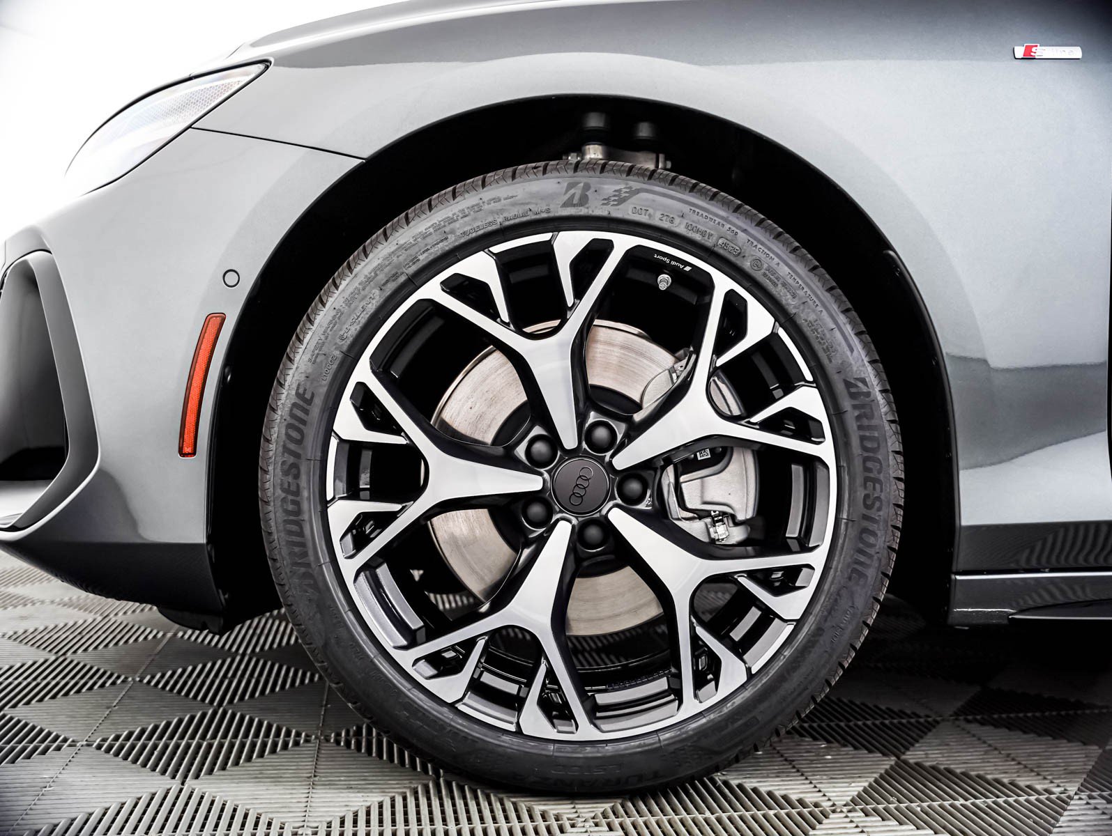 New 2026 Audi A6 Premium Plus AWD/4WD image 4