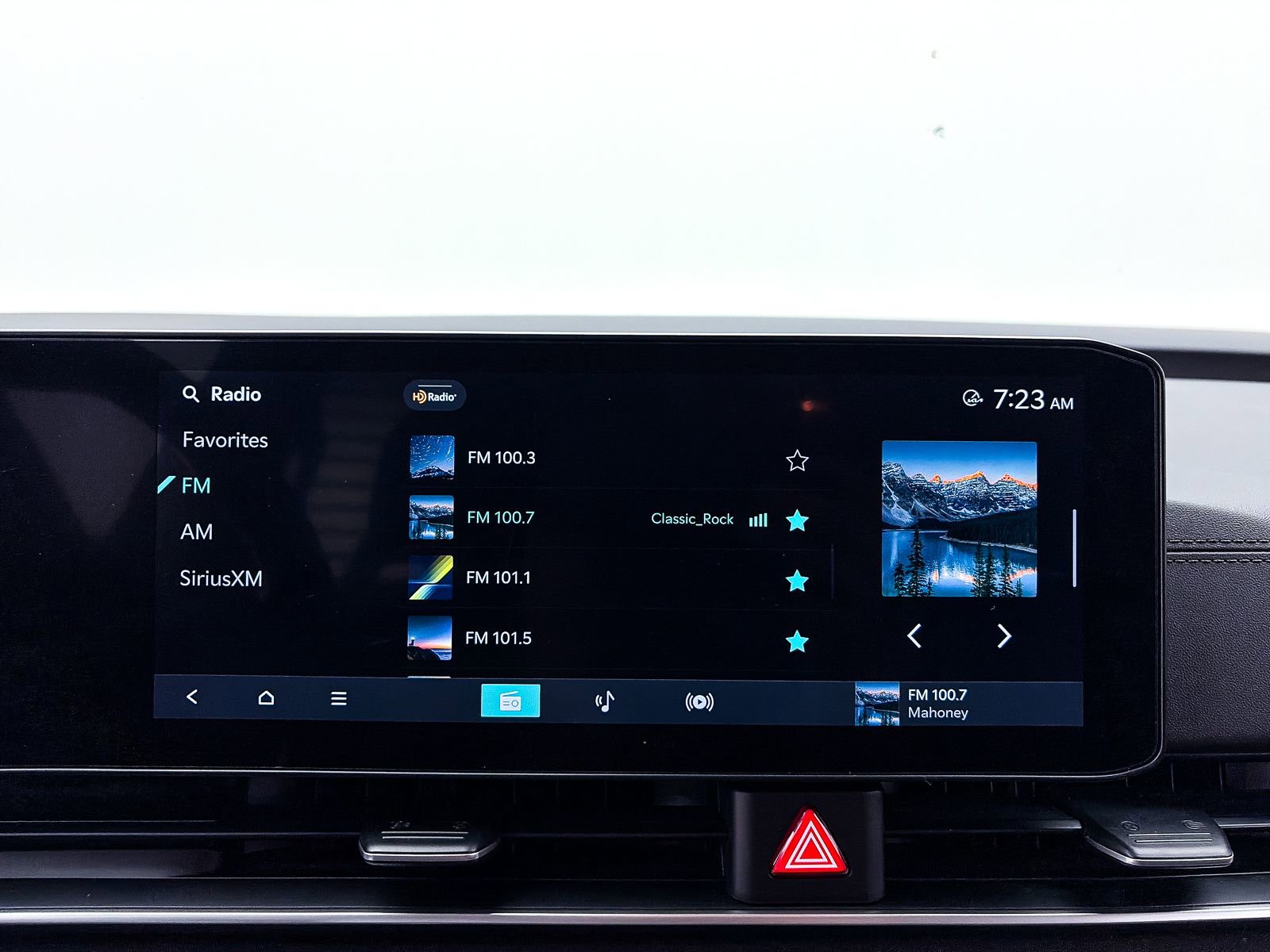 Certified 2025 Kia Carnival EX image 23