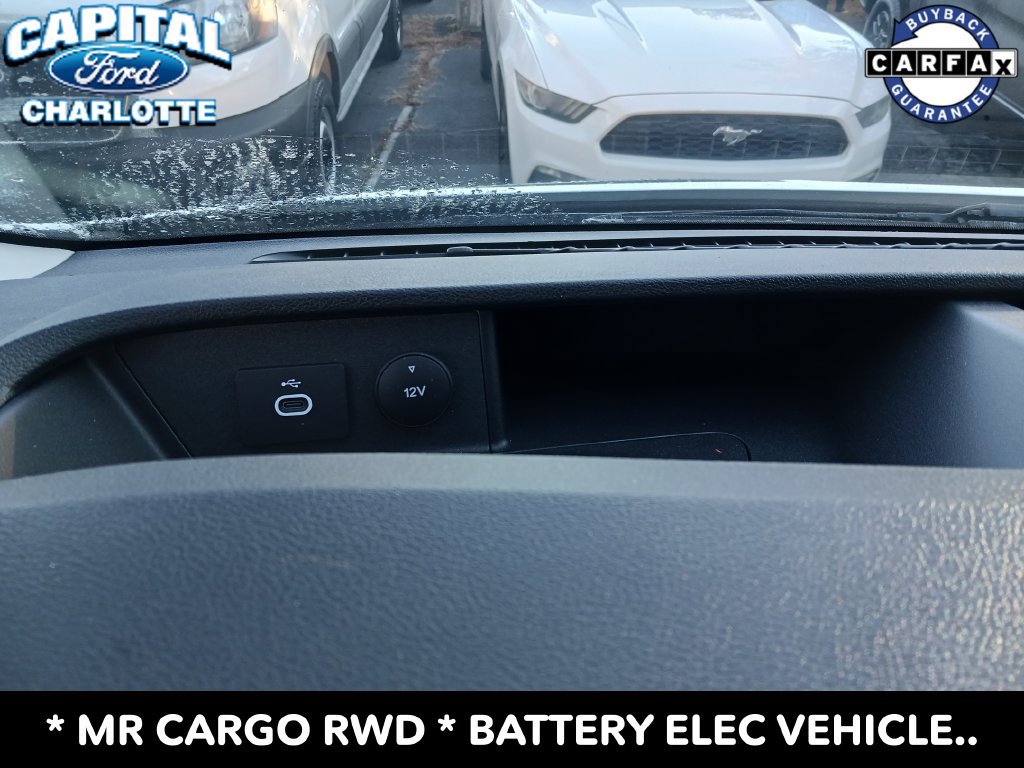 Used 2023 Ford E-Transit Medium Roof RWD image 29