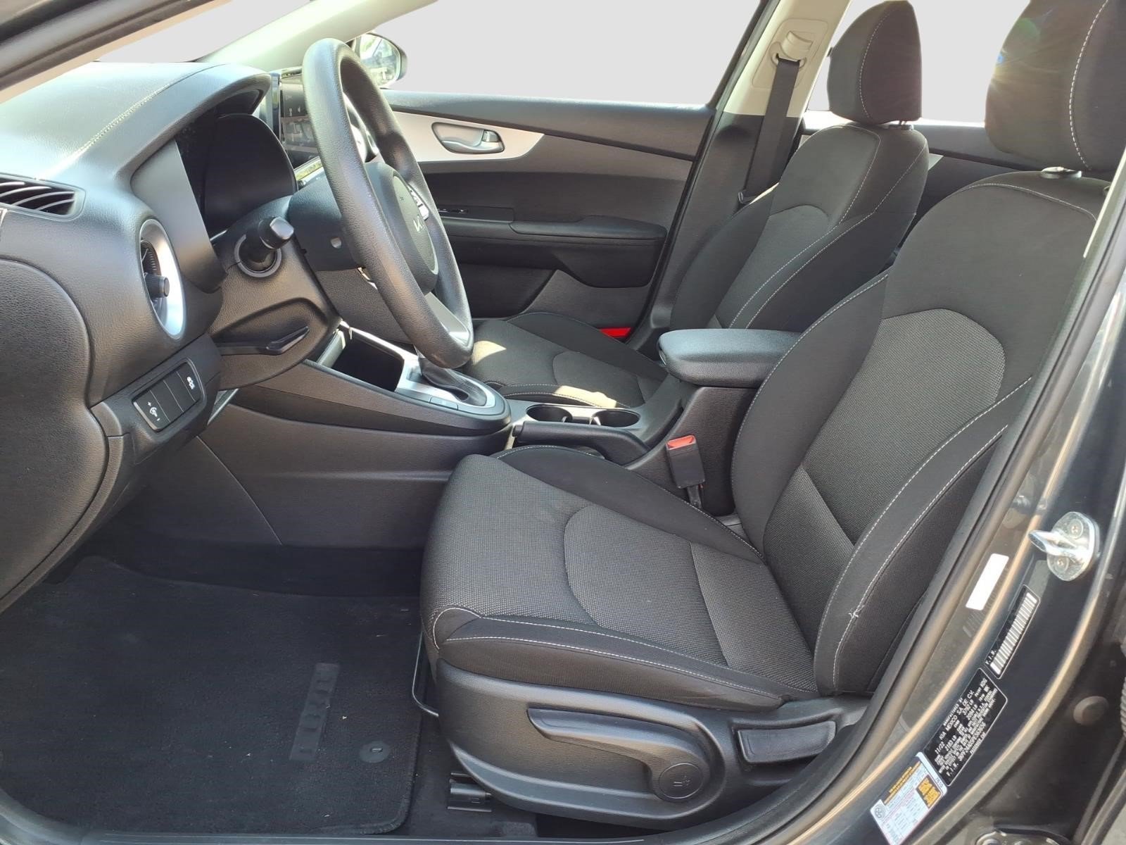 Used 2023 Kia Forte LXS FWD image 12
