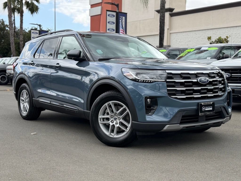 New 2026 Ford Explorer Active w/ Active Comfort Package RWD image 3